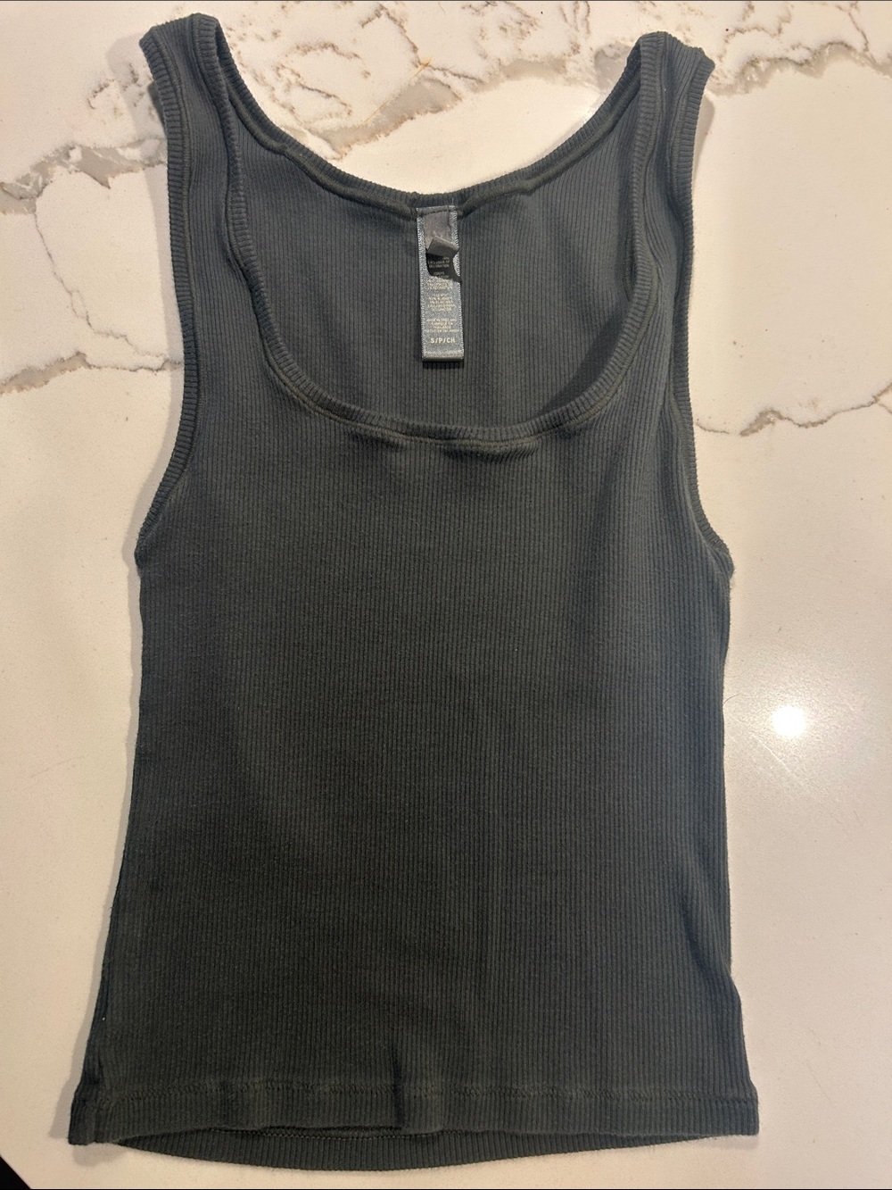 SKIMS Ribbed Scoop Tank Top in Charcoal